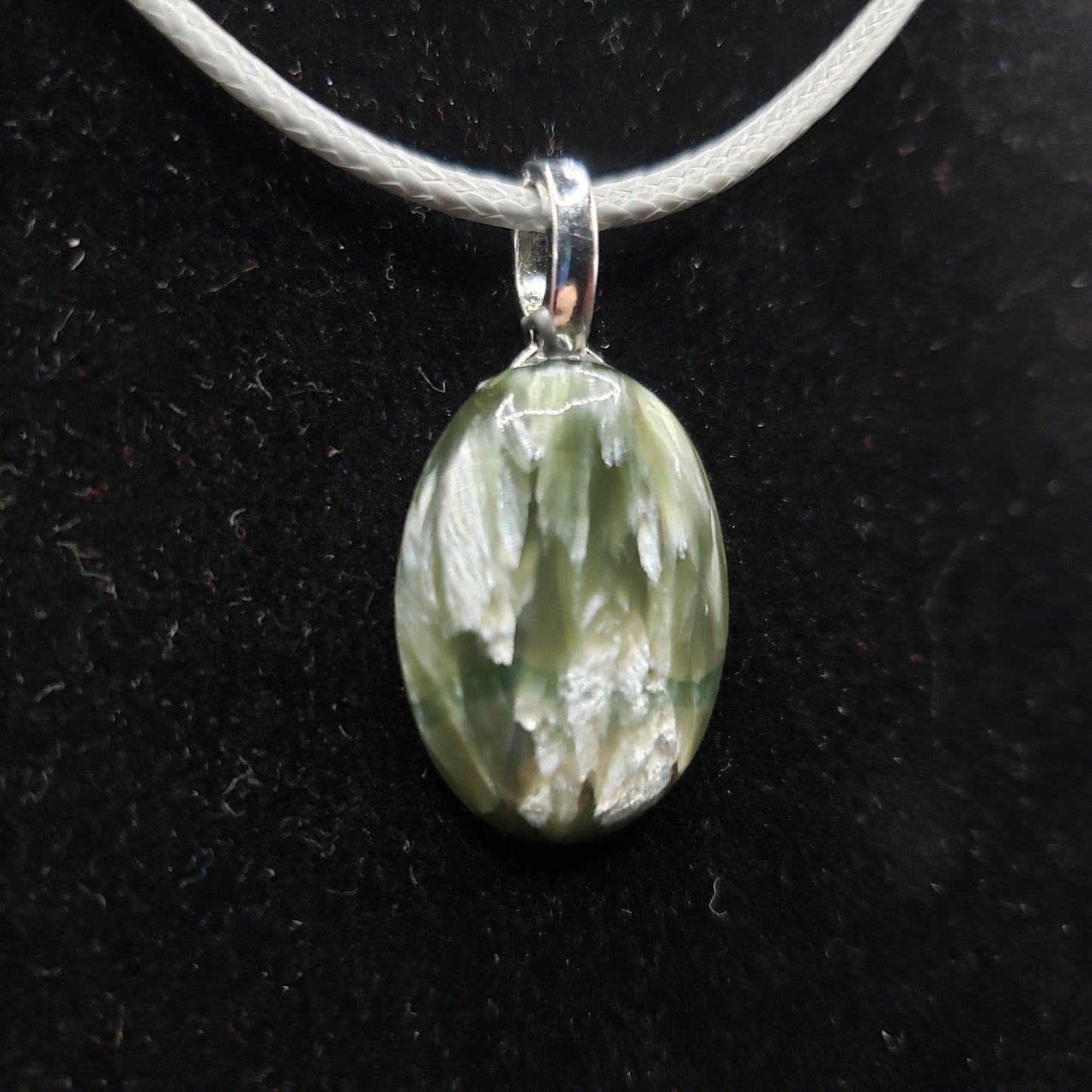 Seraphinite Crystal 1" Oval Natural Iridescent Stone Pendant Necklace 17" long sliver gray cord (CJ00046) Simply CBD LLC