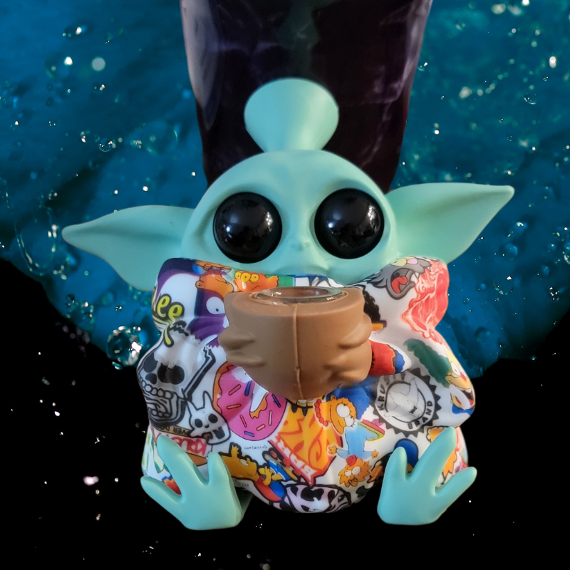Collectible Baby Yoda Silicone Water Bong Pipe - Grogu " The Child" Simply CBD LLC