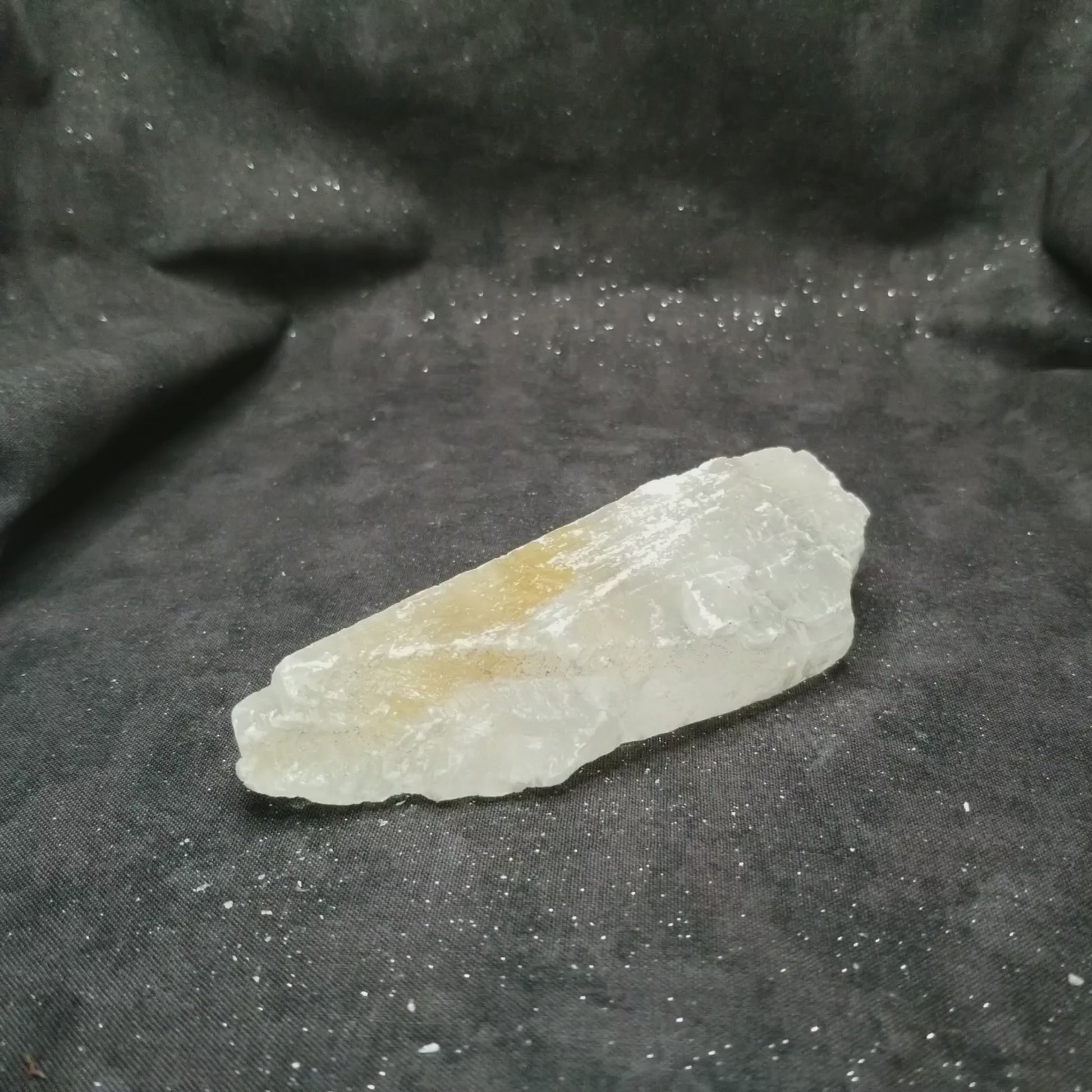 Golden Phantom Selenite Rare Raw Natural Crystal Stone vid