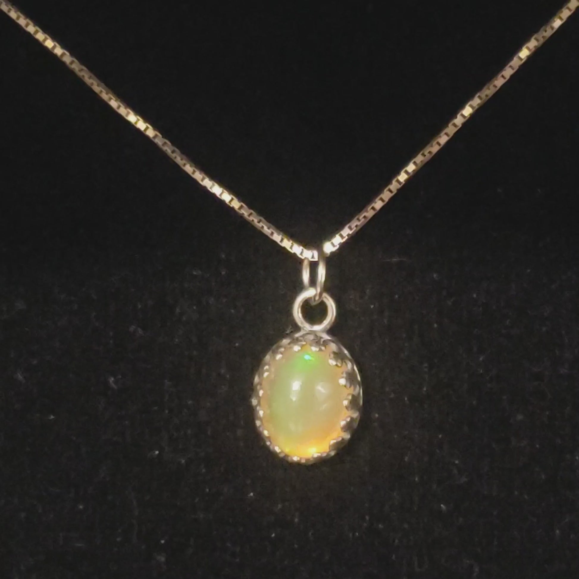 170-34-1 Ethiopian Yellow Opal 4ct Pendant Semi Precious Gemstone Silver Pendant vid2