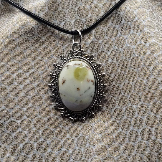 White Jasper Pendant CJ00004 vid