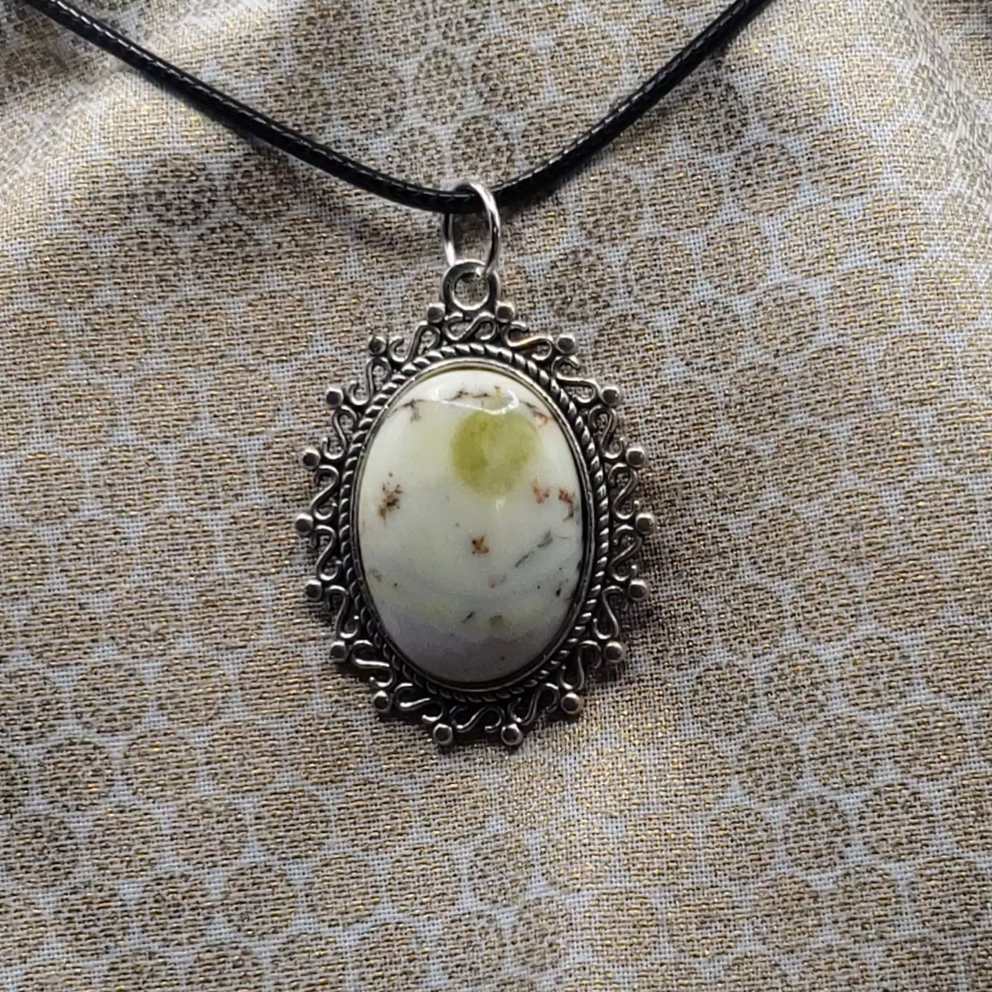 White Jasper Pendant CJ00004 vid