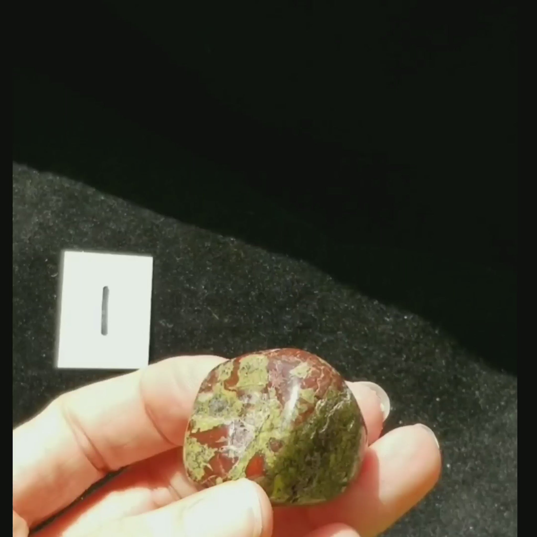 Dragon Bloodstone Jasper Polished Tumbled Stone DRBL1 vid