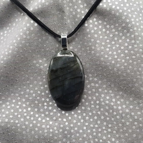 Labradorite Pendant CJ00050 vid